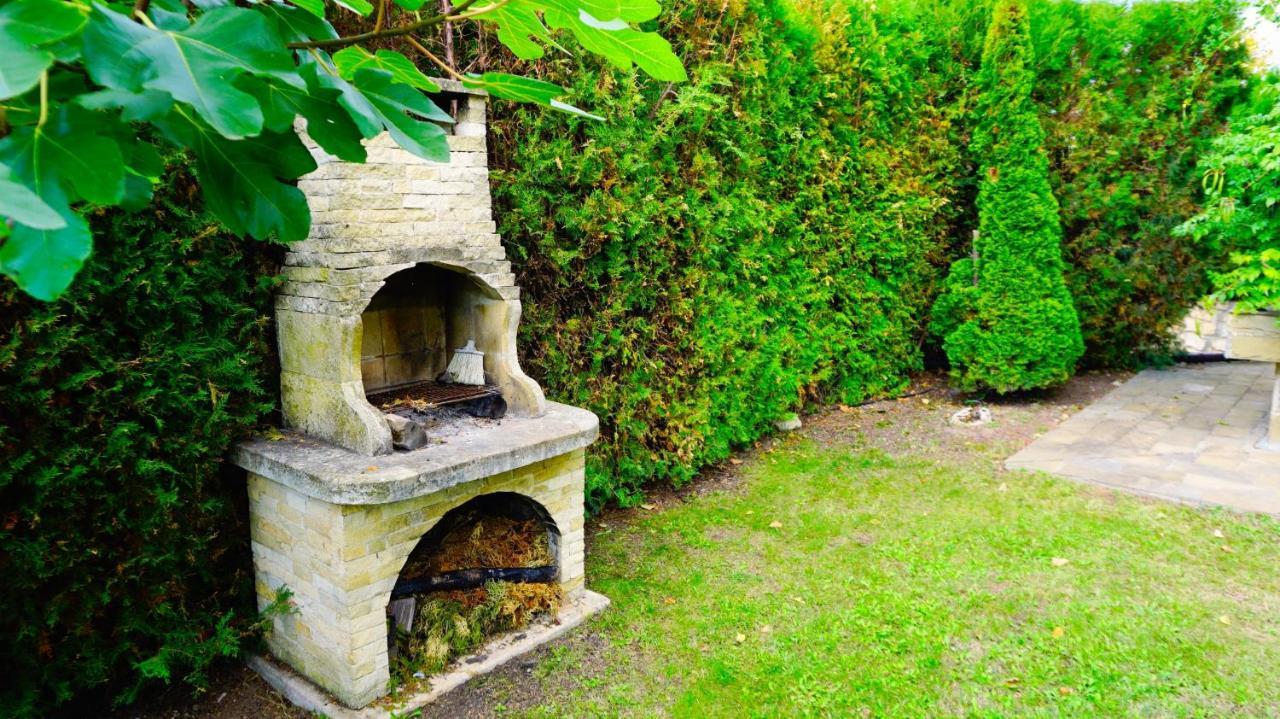 Вила Афина - Villa Afina Балчик Екстериор снимка