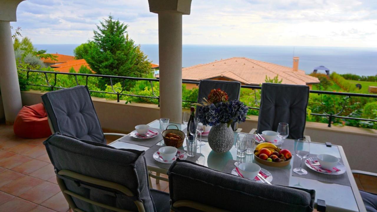 Вила Афина - Villa Afina Балчик Екстериор снимка