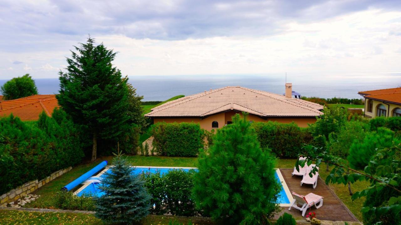 Вила Афина - Villa Afina Балчик Екстериор снимка
