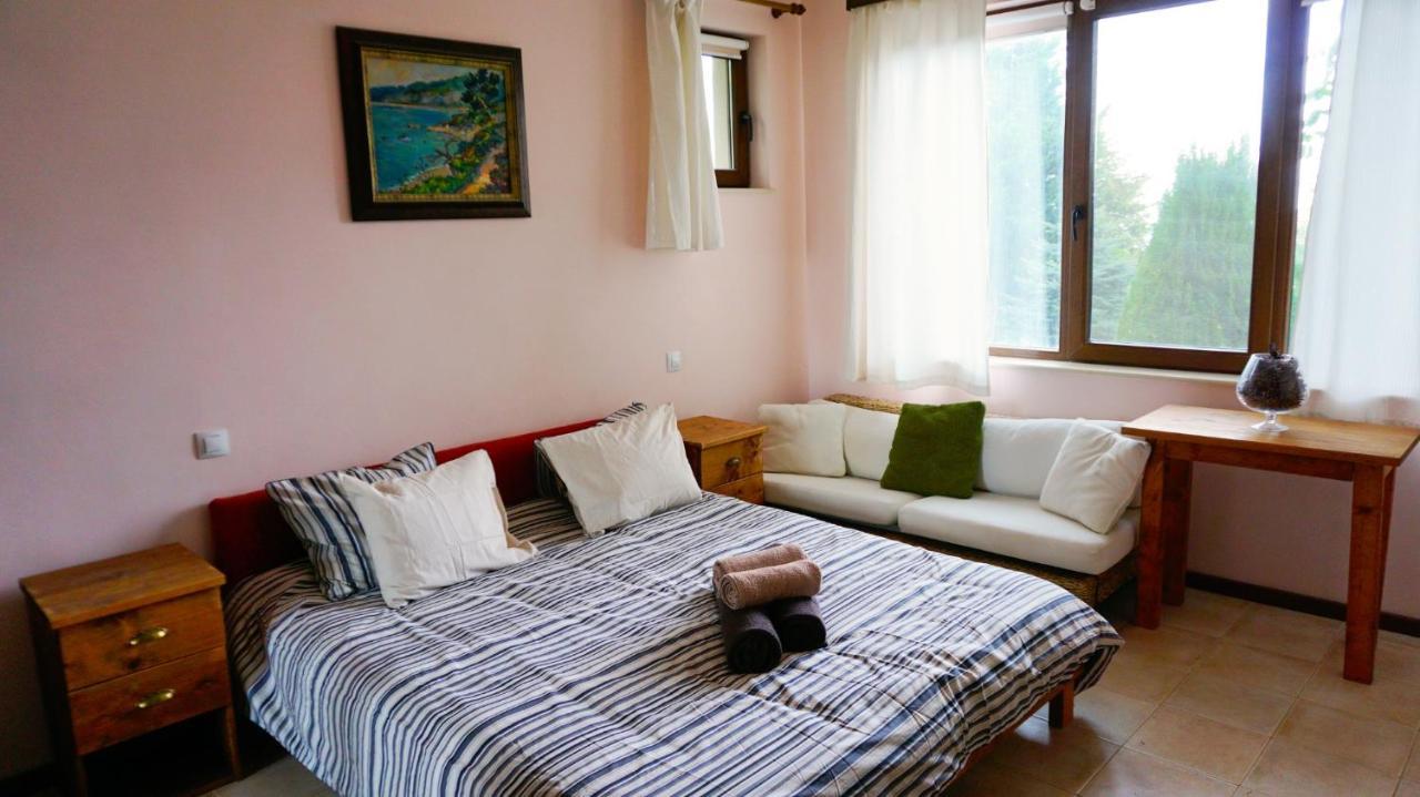 Вила Афина - Villa Afina Балчик Екстериор снимка