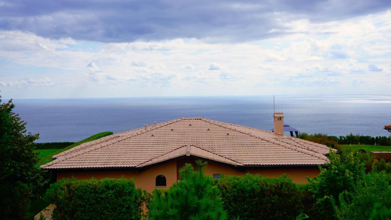 Вила Афина - Villa Afina Балчик Екстериор снимка