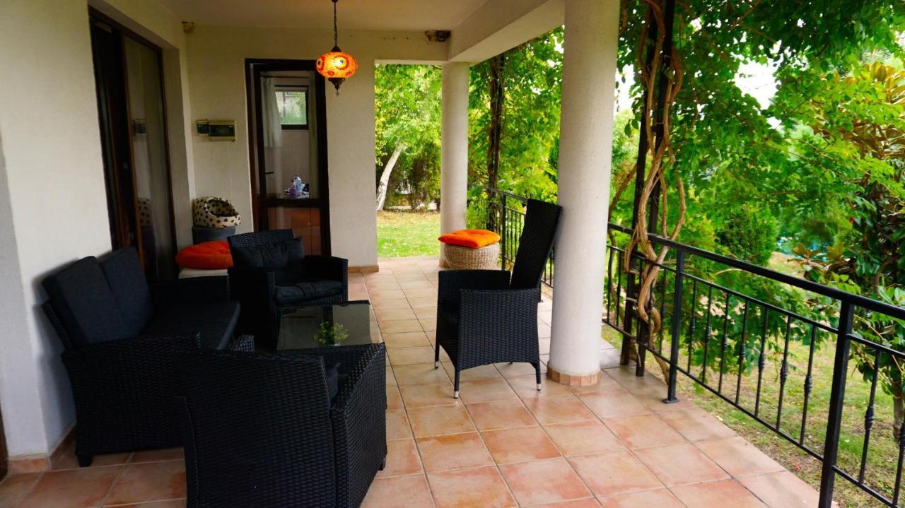 Вила Афина - Villa Afina Балчик Екстериор снимка